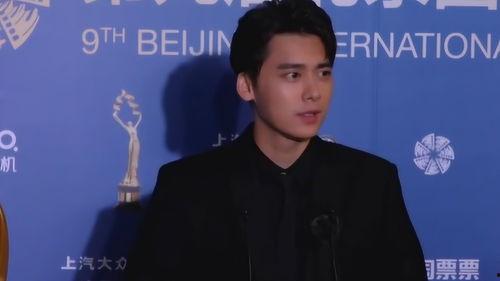 李易峰爆料直播视频,娱乐圈幕后故事大公开